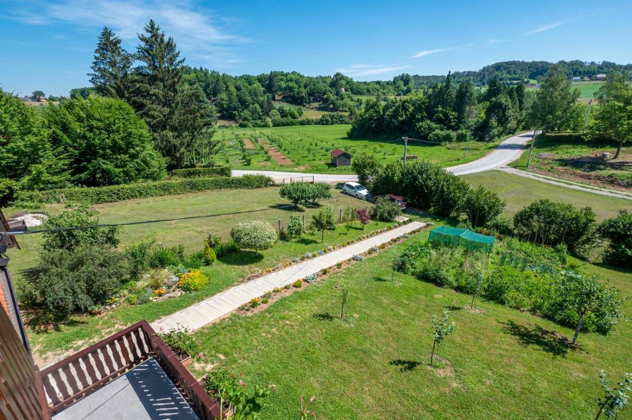 Holiday Home Mare Near River Karlovac Exteriér fotografie